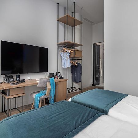 Hellenic Vibes Smart Hotel 아테네 외부 사진 A room at the hotel
