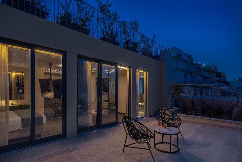 Hellenic Vibes Smart Hotel 아테네 외부 사진 The hotel's rooftop